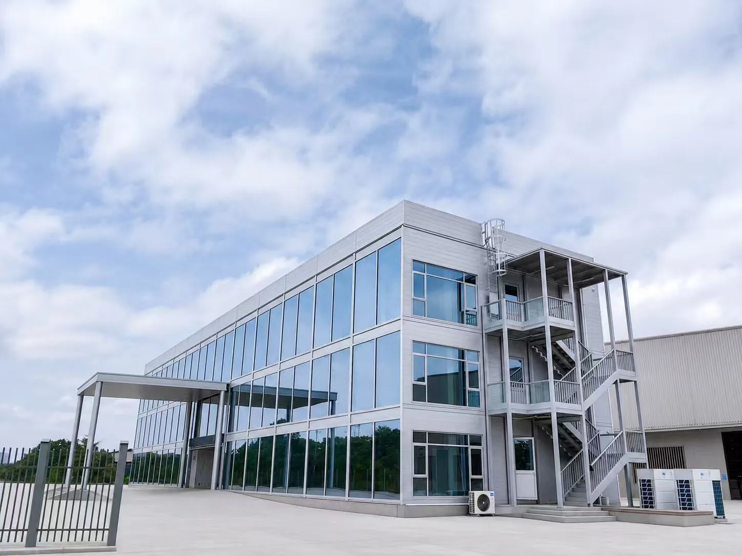 alumodular commercial modular building 4a7c51c94d92
